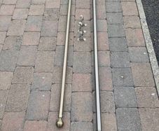 Free extendable curtain poles