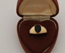 9ct Gold Ring - Size P - Fully Hallmarked