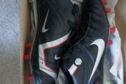 Football Boots Nike Air Zoom Total 90 Supremacy Black/Red (2006) Size 7UK FG