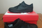 New Nike trainers size 1uk