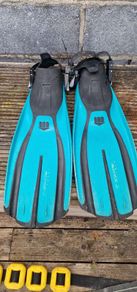 Scuba Diving Fins 2 sets + hoses