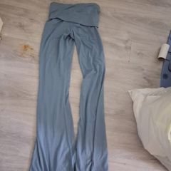 Bottoms size small