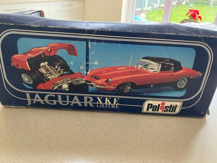 Jaguar ETYPE XKE 4.2 litre scale 1/16