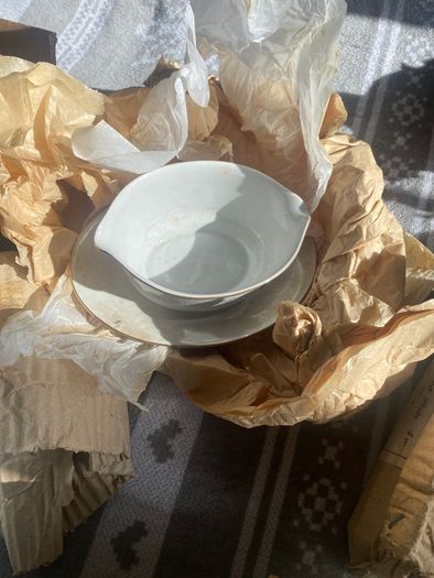 Noritake lilac time dinner set