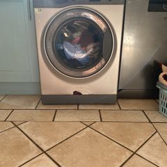 Hotpoint 9kg washing machine