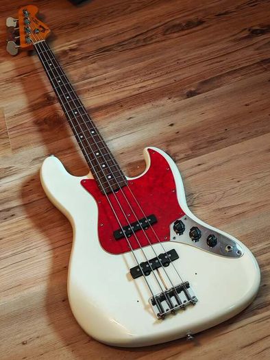 Fender Japan '62 Reissue Jazz Bass (Delivery available)