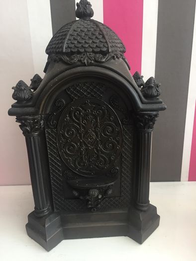 Oval Clock U17