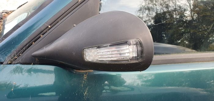 Ford Escort side mirrors with indicators