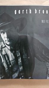 Garth Brooks - No Fences.