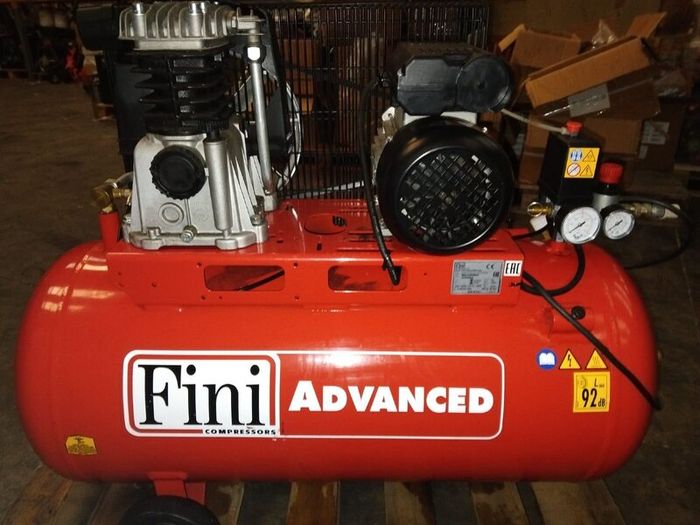 Fini Advanced 100L Belt-Driven Air Compressor  2H