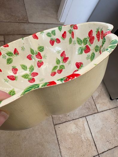 Vintage plastic bowl -  FREE