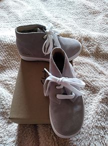 New Clarks junior 8 boots