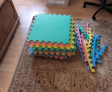 Interlocking play pen soft floor tiles