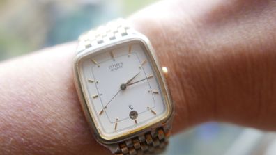 Citizen Unisex Quartz Gold Plated Watch Fresh Battery, Works Well