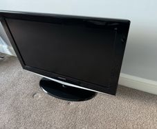 32 inch Samsung TV - LE32R72B