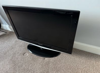 32 inch Samsung TV - LE32R72B