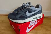 Nike Air Max Ivo Trainers