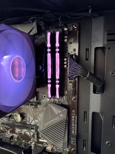 Ryzen 5 3400g + Gigabyte B550 Gaming X V2 + 16GB DDR4 3200MHZ combo