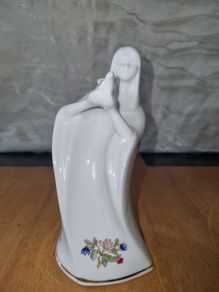 Porcelain Figurine - Royal Tara Galway