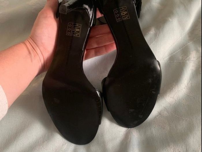 Charles and Keith stilettos Size 4