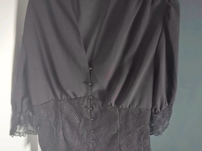 Ladies Blouse Brand New Size L..