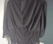 Ladies Blouse Brand New Size L..