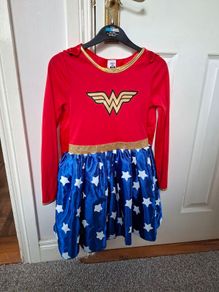 Girl's  wonder woman costume age 7-8years