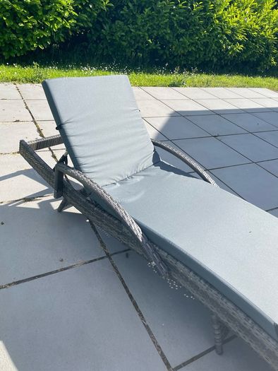 Rattan sun lounger
