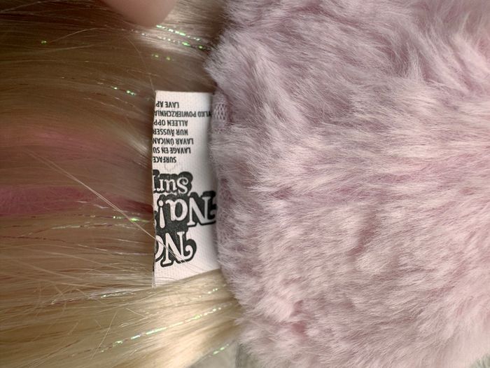 Na! Na! Na! Surprise Doll Aubrey Heart with Bunny Sweater Used Please see photos