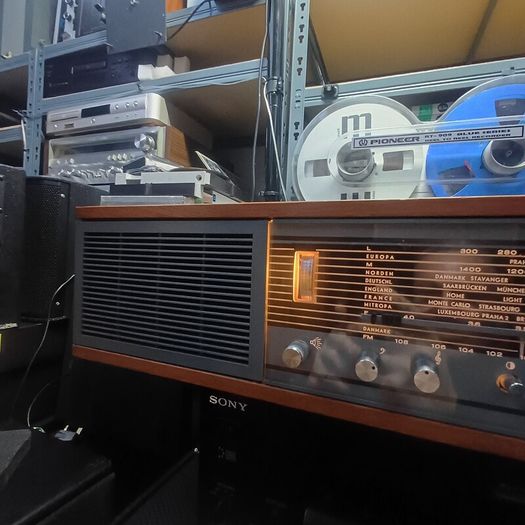 Mega Rare collectors dream The Master 610K solid-state Stereo this is very special and is undoubtedly one of the best as over 60 years old