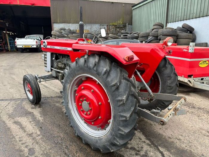 1970 Massey Ferguson 165