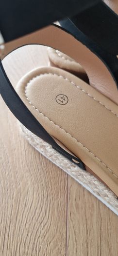 Womens Footwear