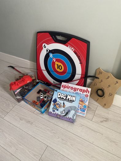 toys