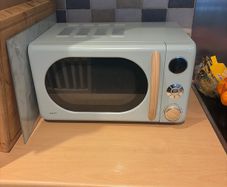 microwave & toaster