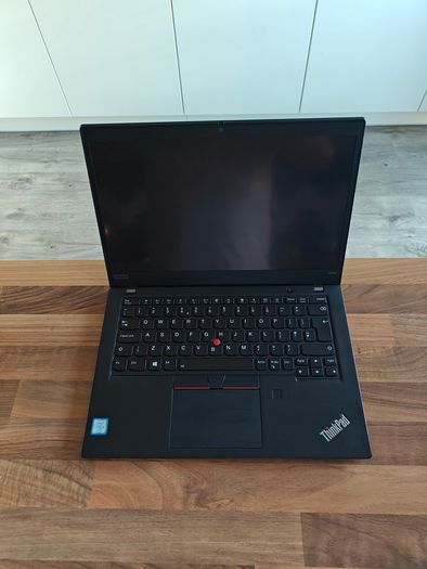 Lenovo ThinkPad X390 Touchscreen Laptop