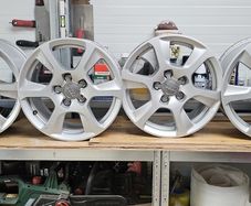Original Audi 17" alloys