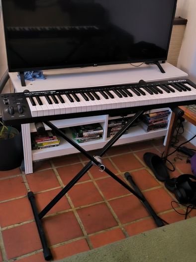 MIDI Controller - M-Audio Keystation 61 Mark III