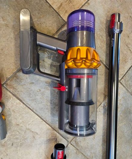 Dyson V15 submarine