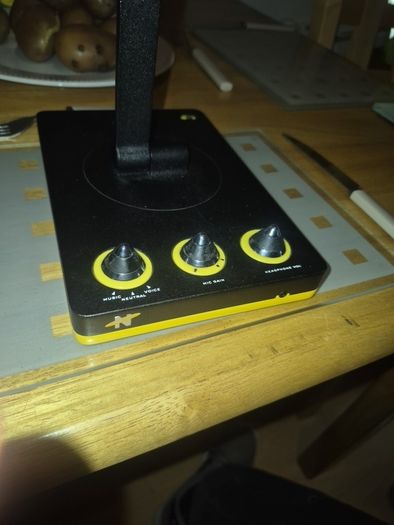 Neat Bumblebee Desktop USB Microphone