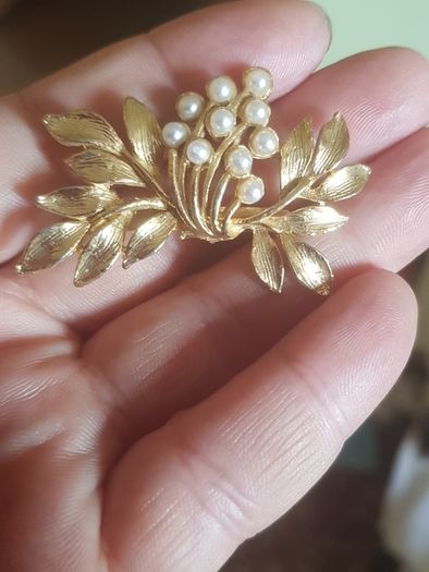 Vintage Brooch sale