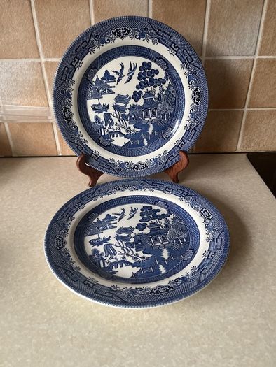 2 Churchill England 2 Dinner Willow plates 10.4"