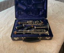The Selmer Company Bundy B Flat Clarinet