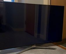 Samsung 48' TV faulty