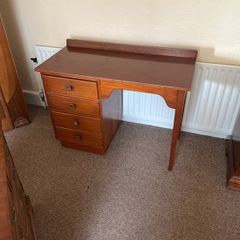 mahogony desk