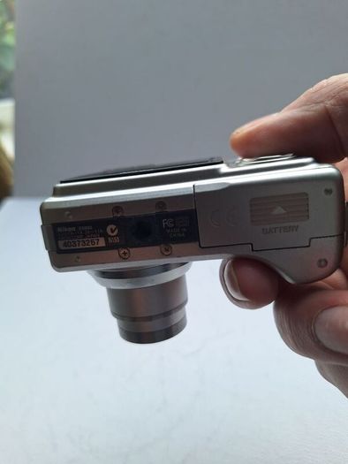 Nikon Coolpix 5900 digital camera.