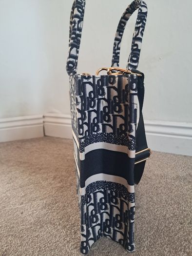 CD Hold all bag