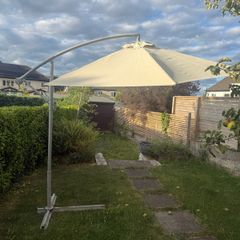 Garden umbrella