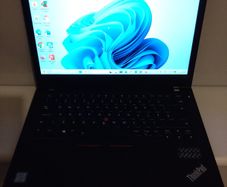 Laptop Lenovo T480 like new + Touchscreen + New Ram + New Drive + New extended battery + Lots of software