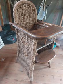 High chair vintage