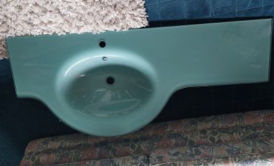 Glass Wall Hung Basin/Sink
